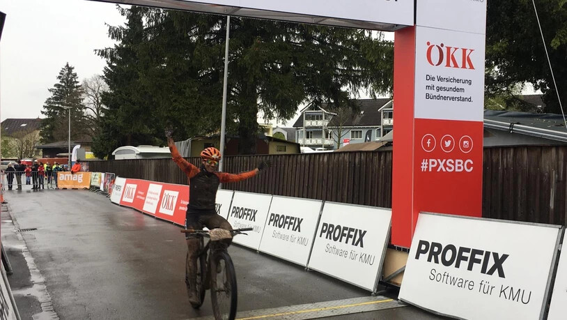 Ramona Forchini und Lars Forster gewannen die zweite Etappe des PROFIX Swiss Bike Cup in Buchs.