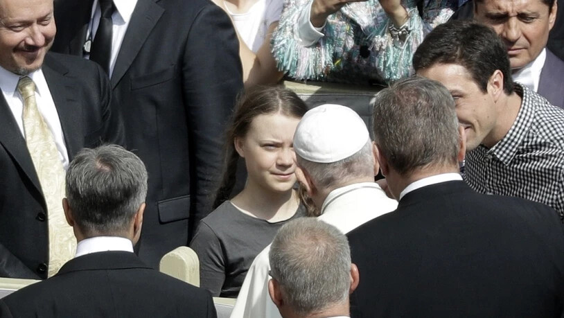 Umweltaktivistin Greta Thunberg und Papst Franziskus auf dem Petersplatz am Mittwoch.