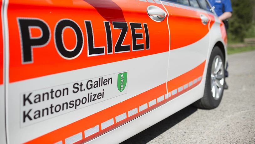 In einer Wohnung in St. Gallen ist am Freitag eine Tote gefunden worden. Die Polizei geht von einem Tötungsdelikt aus. (Themenbild)