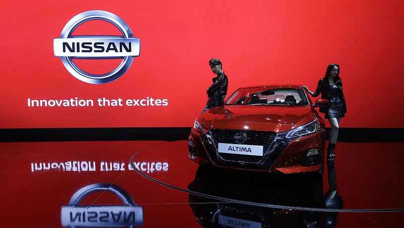Der Autobauer Nissan erwartet wegen höherer Kosten in den USA und der Verhaftung des einstigen Konzernchefs, Carlos Ghosn, einen Gewinneinbruch im vergangenen Geschäftsjahr. (Archiv)