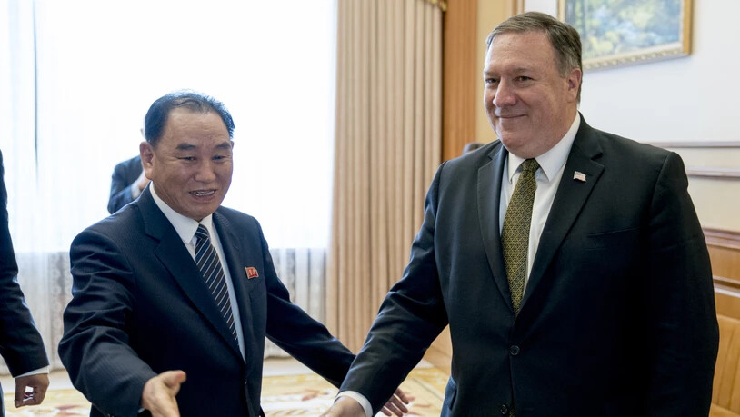 Kim Yong Chol - hier mit US-Aussenminister Pompeo - galt als enger Vertrauter und rechte Hand des nordkoreanischen Machthabers Kim Jong Un. (Archivbild)