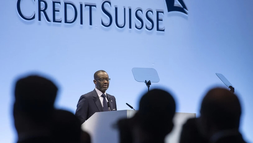 Viele Kleinaktionäre an GV der Credit Suisse - Löhne und Boni kritisiert.