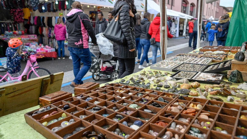 Glitzernde Edelsteine lassen die Herzen von Schmuckliebhabern höher schlagen.