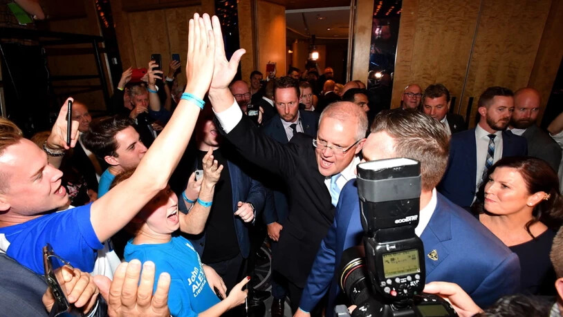 Australiens konservativer Premierminister Scott Morrison feiert seinen Wahlsieg.