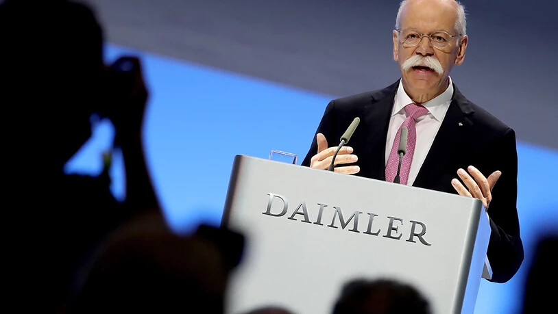 Der scheidende Daimler-Chef Dieter Zetsche hat dem Autobauer zum Abschied noch einmal einen klaren Sparkurs vorgegeben.