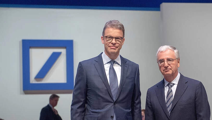 Verwaltungsratspräsident der Deutschen Bank, Paul Achleitner, (rechts) und Deutsche-Bank-Konzernchef Christian Sewing (links) können das Ruder bei dem strauchelnden Geldinstitut nicht herumreissen.