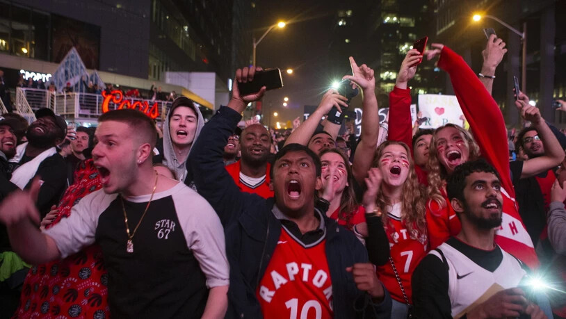 Jubel der Fans über eine historische Leistung: Die Toronto Raptors erreichten erstmals die NBA-Finals