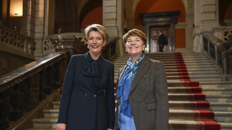 Erhalten Bestnoten von der Bevölkerung: die Bundesrätinnen Karin Keller-Sutter (links) und Viola Amherd nach ihrer Wahl im vergangenen Dezember.