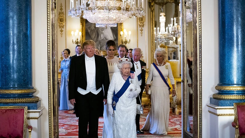 Anlässlich des Staatsbesuches von US-Präsident Donald Trump in Grossbritannien hat es am Montag bereits zahlreiche Zusammenkünfte mit der Queen gegeben.