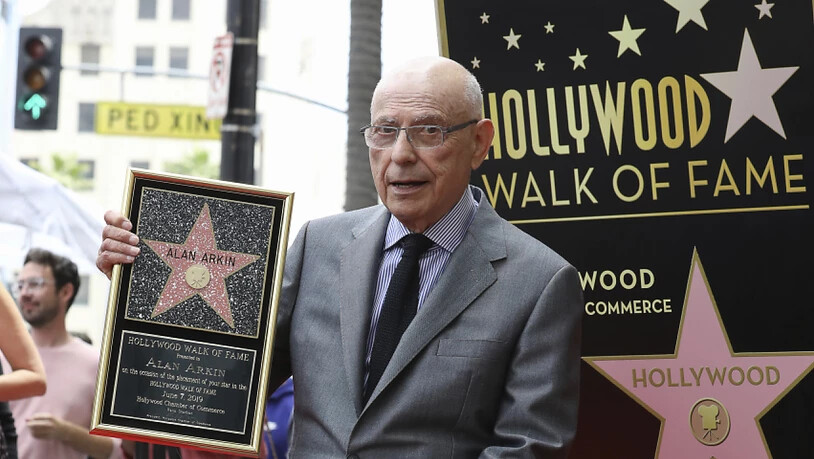 Hat nun einen eigenen Stern auf dem "Walk of Fame" in Hollywood: US-Schauspieler Alan Arkin (85).