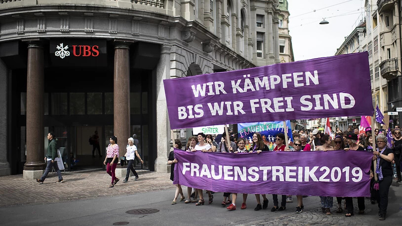 Klare Ansage der Teilnehmenden am Frauenstreik in St. Gallen.