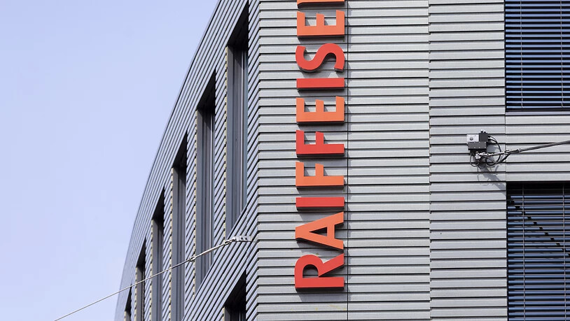 Raiffeisen Schweiz bleibt eine Genossenschaft. Der Verwaltungsrat hat die Umwandlung in eine AG verworfen. (Archivbild)