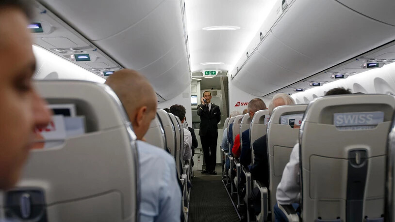 Trotz Klimawandel: Glarner buchen weiterhin Reisen mit dem Flugzeug.