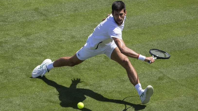 Novak Djokovic eröffnet das Turnier als Titelverteidiger traditionsgemäss am Montag auf dem Centre Court
