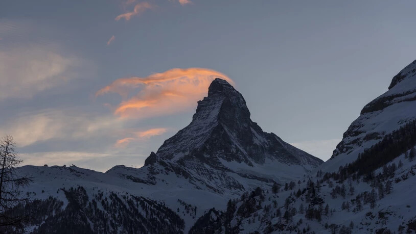 Ein südkoreanischer Alpinist stürzte am Montag am Matterhorn in die Tiefe. Er konnte nur noch tot geborgen werden. (Archivbild)