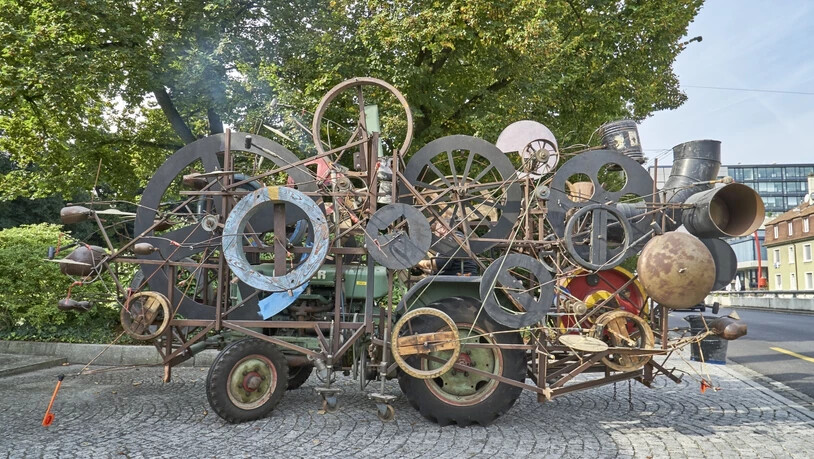 Jean Tinguelys fahrbare Maschinenskulptur "Klamauk" kann nicht mit an die Fête des Vignerons in Vevey.