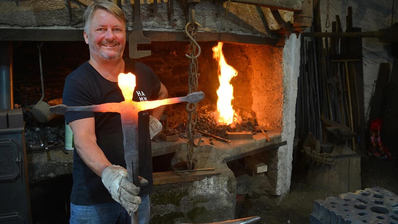Christian Zimmermann in seiner Schmiede in Mühelhorn.