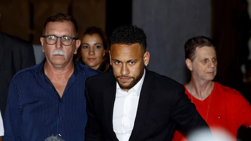 Keine ausreichenden Beweise für eine Anklage gegen Neymar: Das Verfahren wegen Vergewaltigungsvorwürfen gegen den brasilianischen Nationalstürmer wurde eingestellt. (Archivbild)