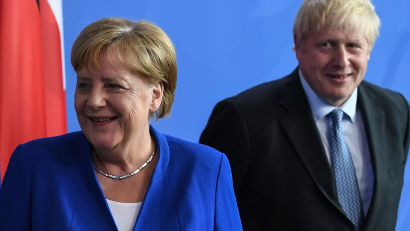 Die Chemie schien zu stimmen bei der abschliessenden Pressekonferenz im Kanzleramt in Berlin zwischen Gastgeberin Angela Merkel und dem britischen Premier Boris Johnson.