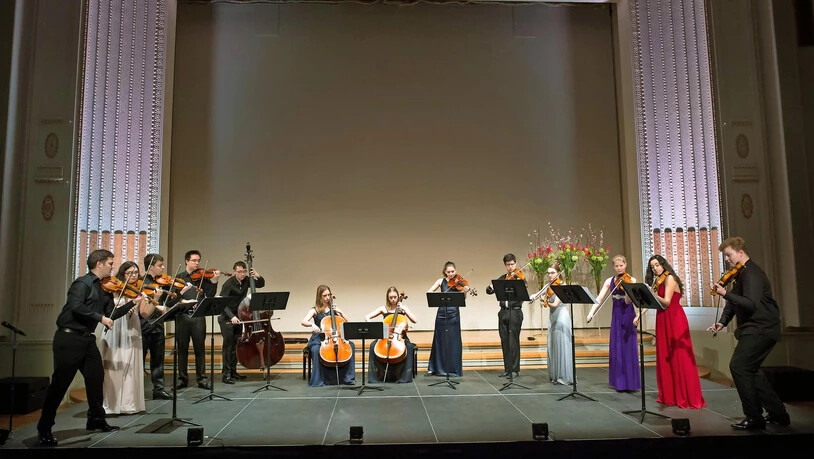 Ein Höhepunkt am Starttag: Mit den LGT Young Soloists gastiert eines der europaweit besten Orchester mit jungen Solisten in Linthal.