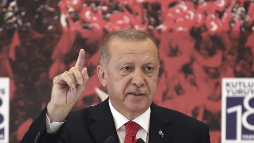 Was tun, wenn die Popularität sinkt? - Der türkische Präsident findet immer eine Zielscheibe.