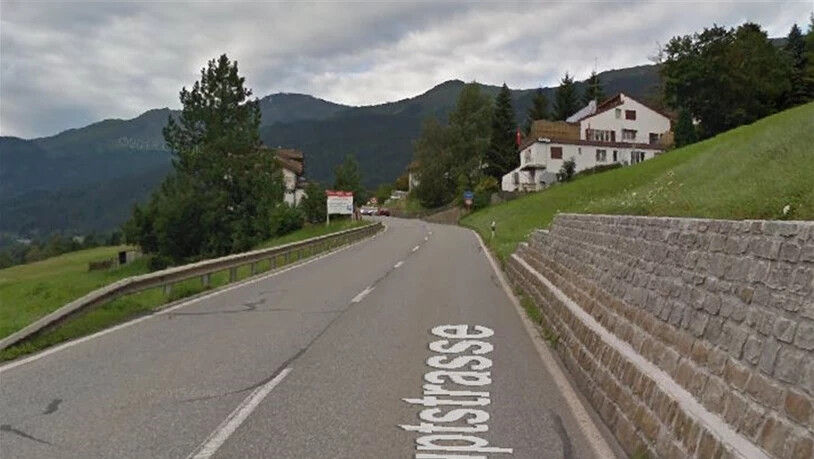 Weitergefahren: Zwei Autofahrer/innen fuhren heute nach einer Verkehrsbehinderung weiter. 