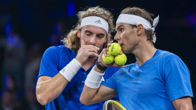 Rafael Nadal (rechts) und Stefanos Tsitsipas verloren im Doppel
