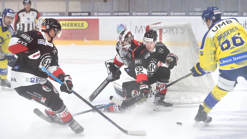 Am Bündner Derby gewinnt der EHC Chur gegen den EHC Arosa.