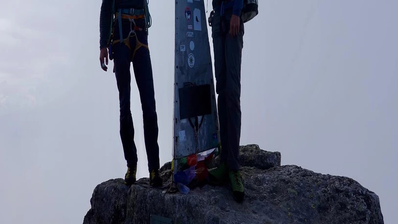 Marcel Schenk und David Hefti auf dem Gipfel