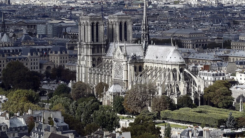 Die verurteilten Anhängerinnen der Terrormiliz IS planten den Behörden zufolge im September 2016 einen Anschlag nahe der Pariser Kathedrale Notre-Dame. (Archivbild)