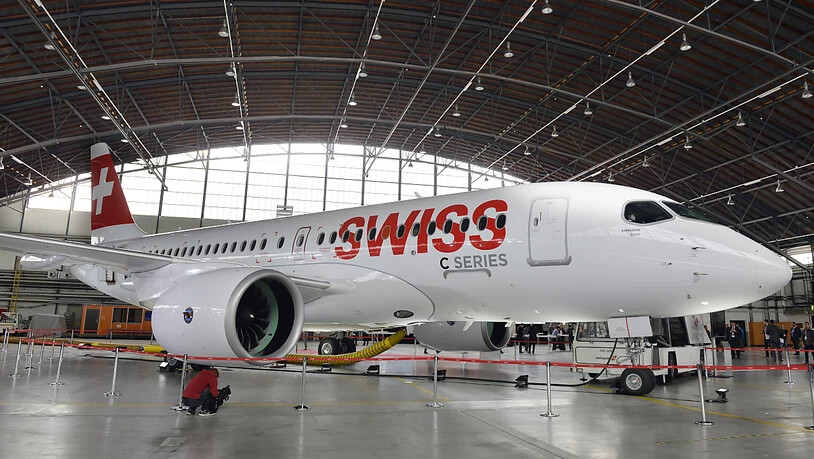 Die Swiss hat die Inspektion an den Triebwerken der Typ C-Series-Flugzeugen abgeschlossen. Die Flugzeuge können somit ab Donnerstag in den regulären Flugbetrieb zurückgeführt werden.(Archivbild)