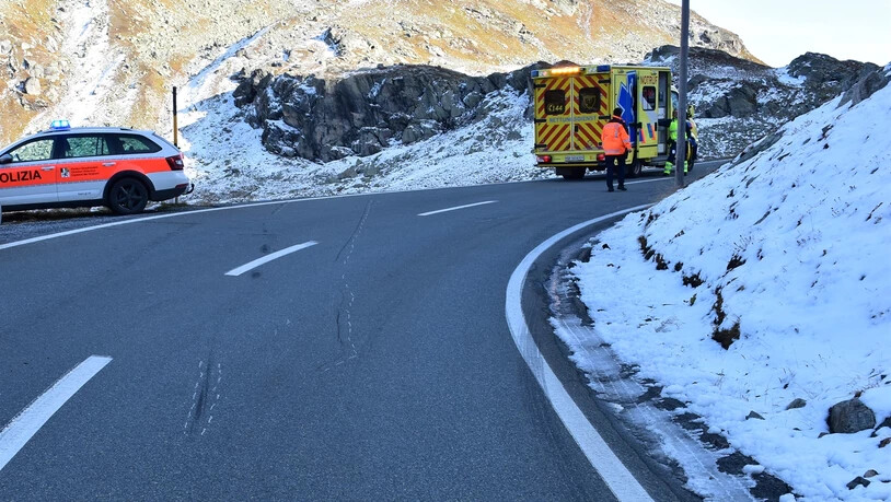 Die Unfallstelle unterhalb des Flüela Hospiz.