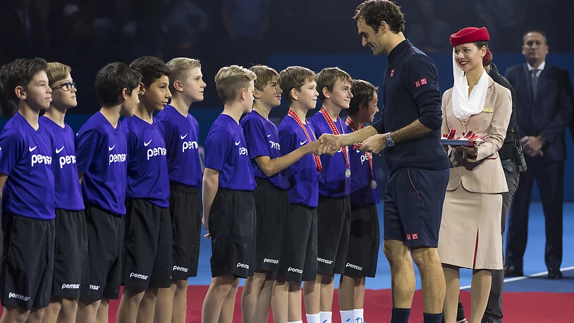 Roger Federer 2018 nach seinem Turniersieg bei den Swiss Indoors