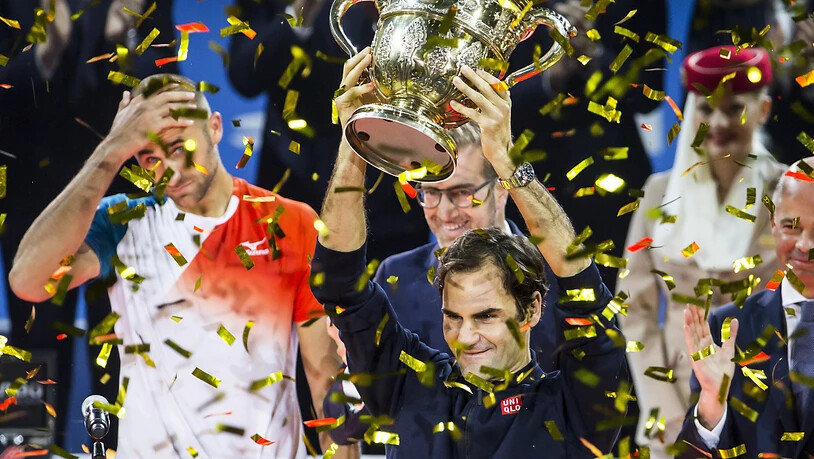 Roger Federer strebt bei der 50. Ausgabe der Swiss Indoors in Basel seinen zehnten Sieg an. Vor einem Jahr gewann er den Final gegen den Rumänen Marius Copil nach Rückstand in beiden Sätzen in 94 Minuten 7:6 (7:5), 6:4