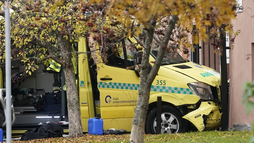 Konnte von der Polizei in Oslo noch gestoppt werden: der gekaperte Krankenwagen.