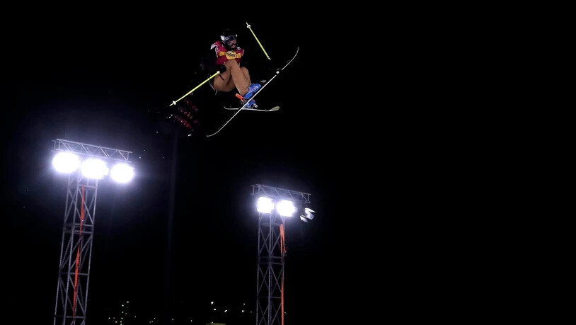 Giulia Tanno ist eine der Schweizer Freeskierinnen, die am Night-Event in Modena im Scheinwerferlicht stehen