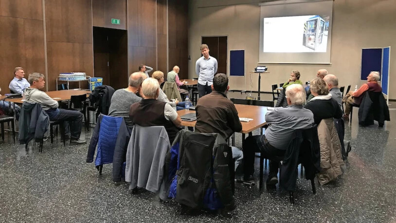 Zur öffentlichen Präsentation der Ideen aus dem ersten Nord-Projekt zum Thema «Jung und Alt» treffen sich nur wenige Leute.