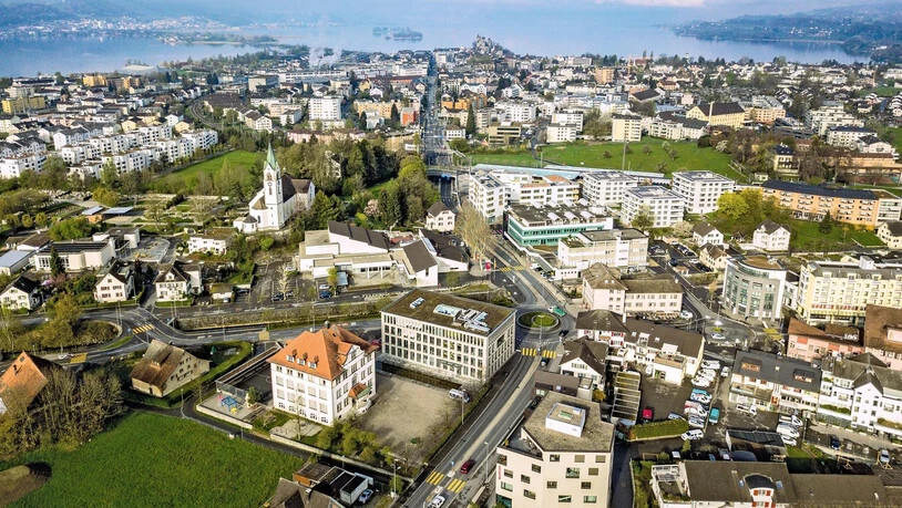 Hauptverbindung zwischen Jona und Rapperswil: Die St. Galler- und Neue Jonastrasse bildet die Ost-West-Achse.