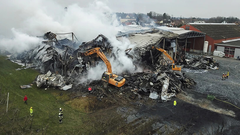 Beim Grossbrand bei der Tobi Seeobst AG in Egnach TG am 16. März 2018 entstand Schaden in Millionenhöhe.