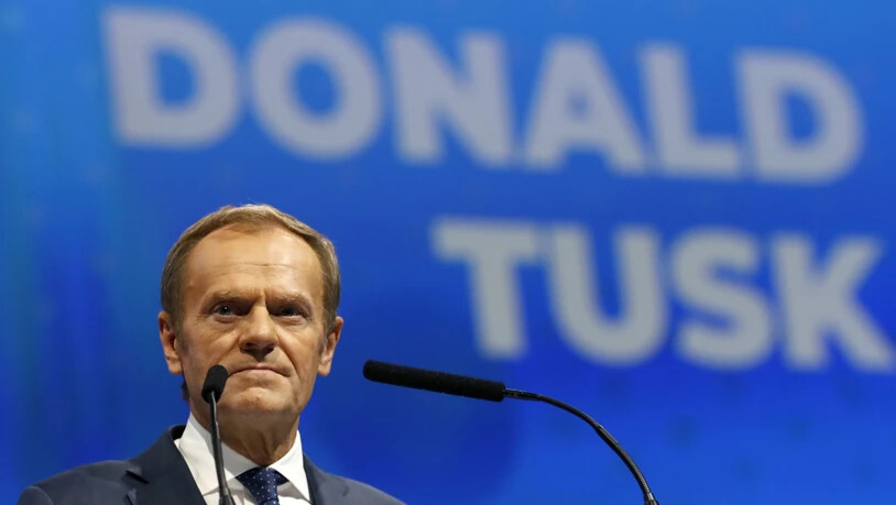 Bleibt an der Spitze - einfach woanders: Donald Tusk wechselt vom Posten des EU-Ratspräsidenten zum jenem des Chefs der Europäischen Volkspartei, dem Zusammenschluss der Christdemokraten im EU-Parlament, immerhin die grösste Fraktion.