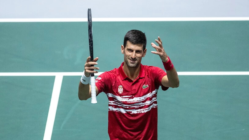 Novak Djokovic bleibt mit Serbien im Rennen um den Titel
