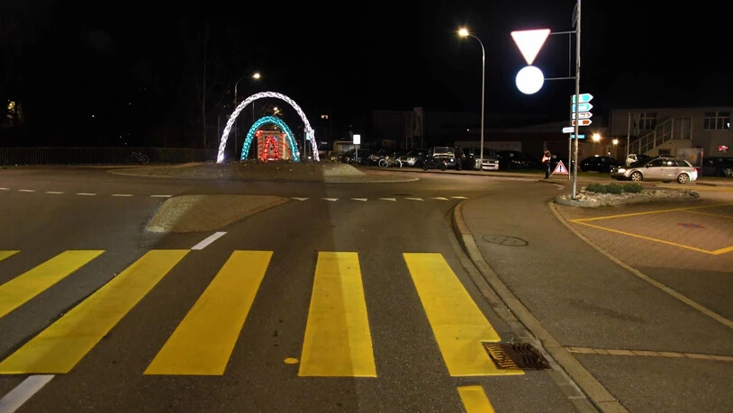 Beim Kreisel Ring-/Felsenaustrasse ist es am Mittwochabend zu einer Kollision gekommen.