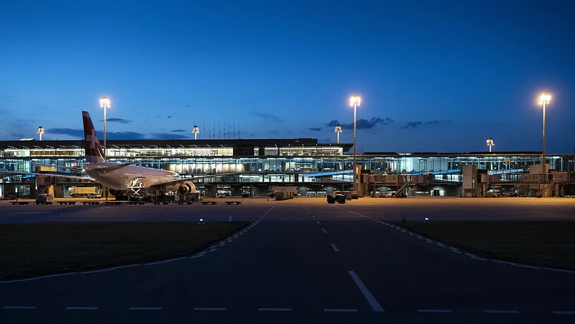 Über den Flughafen Zürich reisten 2019 insgesamt 31,5 Millionen Passagiere. Das ist ein neuer Rekord.(Archivbild)