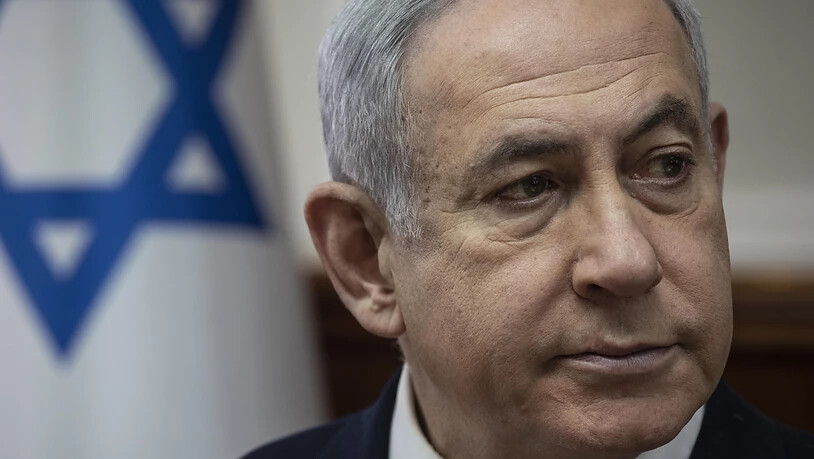 Bei einem Gericht in Jerusalem ist die Anklageschrift gegen den israelischen Regierungschef Benjamin Netanjahu eingereicht worden. Ihm wird Korruption und Bestechung vorgeworfen. (Archivbild)