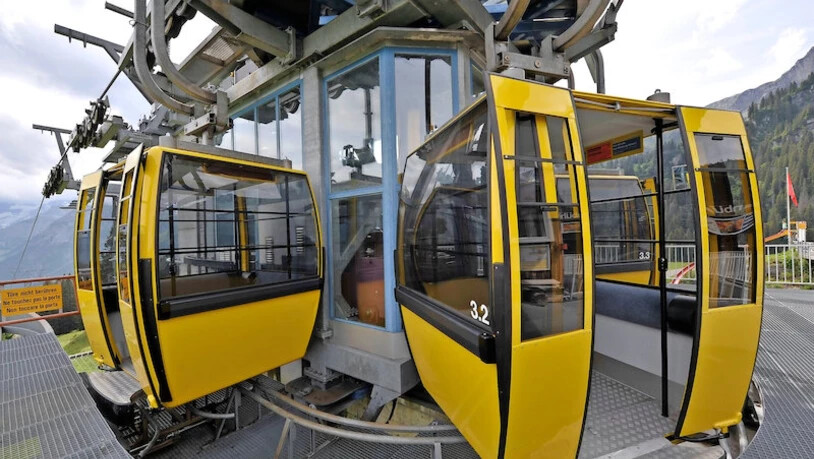 Wartet auf Entscheid: Die Gruppenumlaufbahn wartet an der Bergstation Grotzenbüel auf Passagiere.