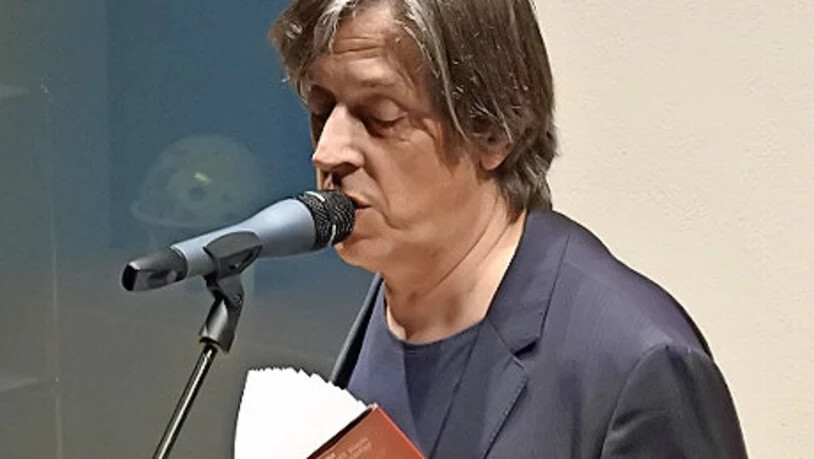 Pedro Lenz liest in Glarus.