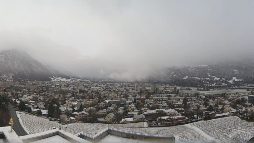 In Chur schneite es am Mittwoch kurz. Am Nachmittag sah die Stadt für kurze Zeit weiss aus.