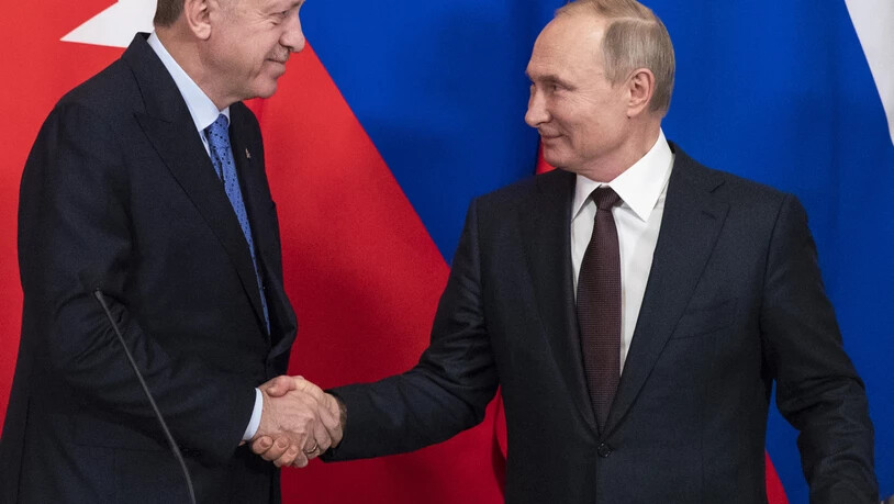 Die Waffenruhe im syrischen Idlib hält weitgehend. Am Donnerstag hatten der russische Präsident Wladimir Putin (rechts) und der türkische Präsident Recep Tayyip Erdogan den Waffenstillstand ausgehandelt.