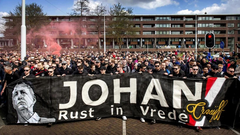 Ruhe in Frieden: Die Fans von Ajax Amsterdam gedachten ihres Idols Johan Cruyff