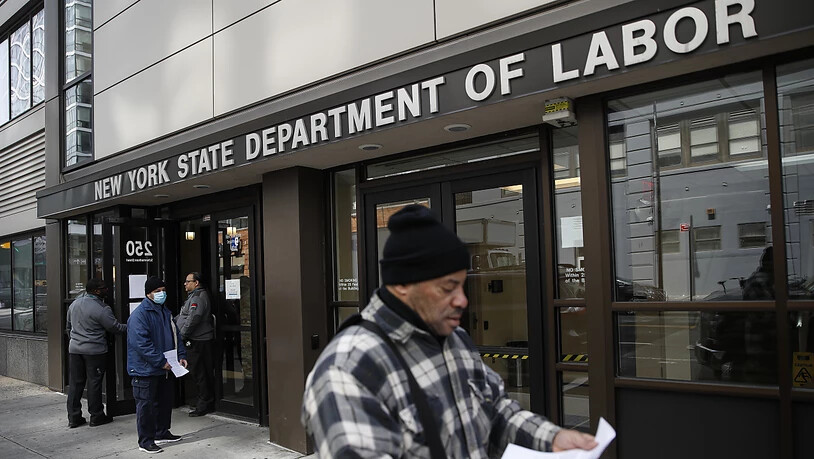 Die Anträge auf Arbeitslosenhilfe haben sich in den USA innerhalb einer Woche rund verzehnfacht. (Archiv)